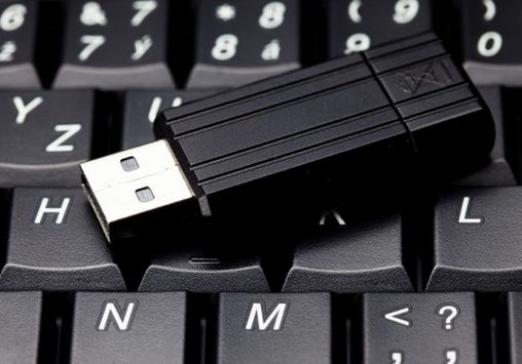 Kāpēc dators nevar redzēt USB zibatmiņu?